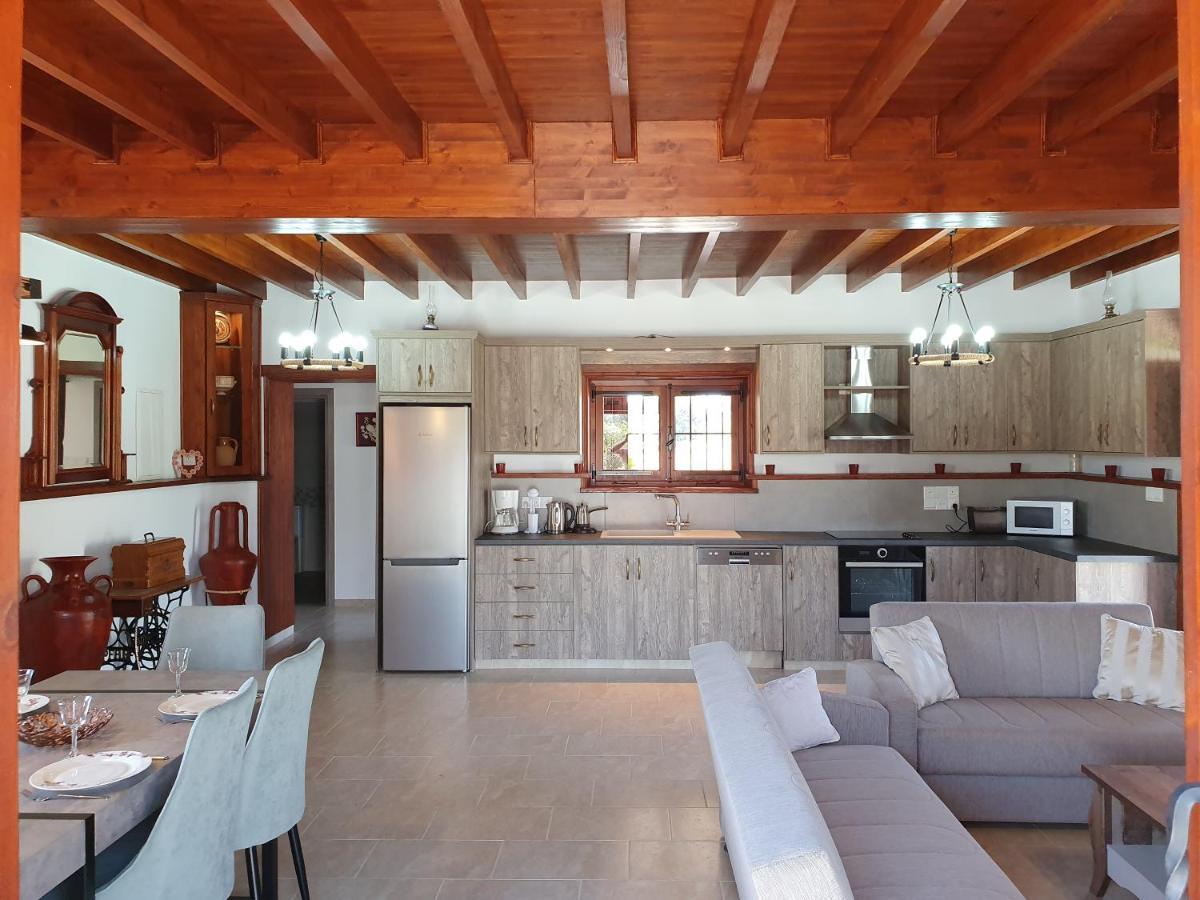 Villa Yioukkas Paphos Bagian luar foto