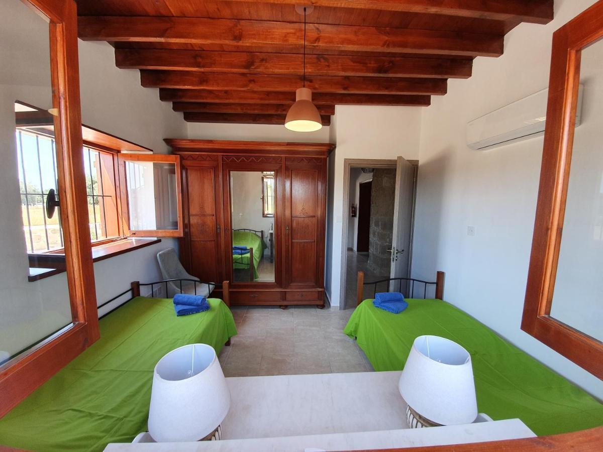 Villa Yioukkas Paphos Bagian luar foto
